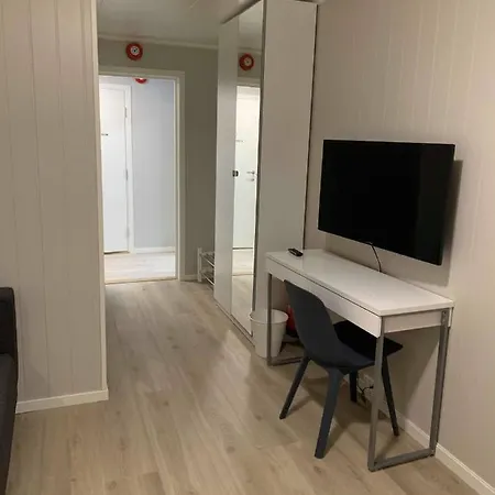 Overnatting, Finnskoggata 20 *