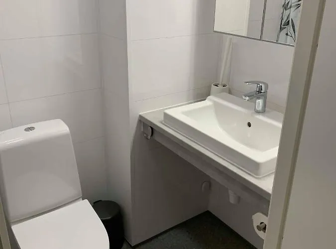 Overnatting, Finnskoggata 20 Hotel *