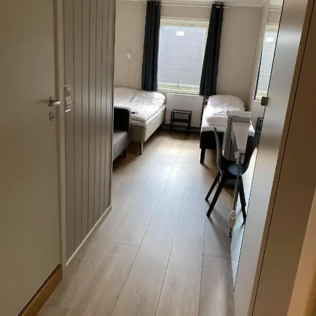 Hotel Overnatting, Finnskoggata 20 *