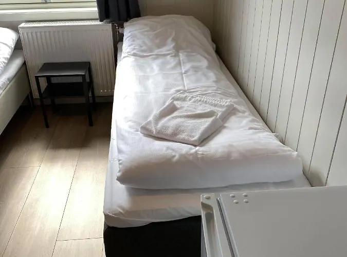 Overnatting, Finnskoggata 20 Hotel *